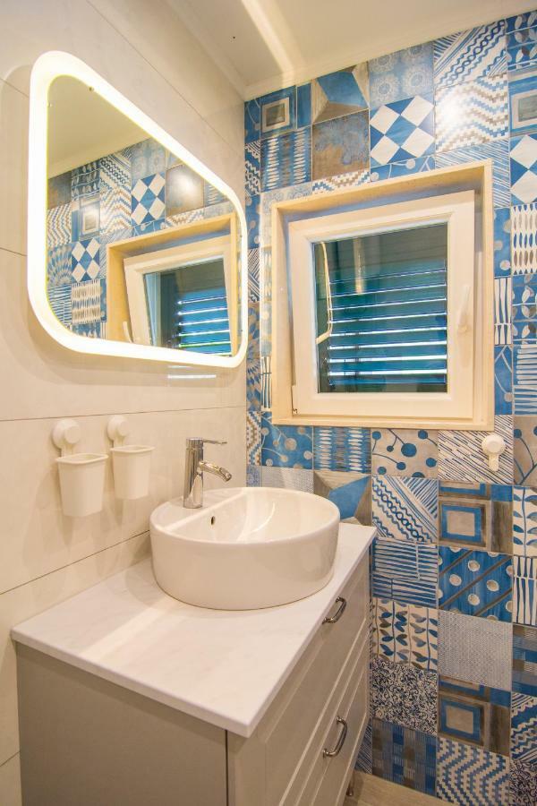 Apartments Pina โบล ภายนอก รูปภาพ