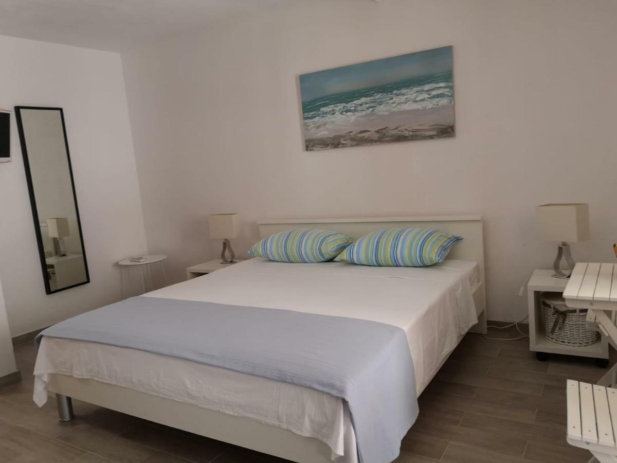 Apartments Pina โบล ภายนอก รูปภาพ