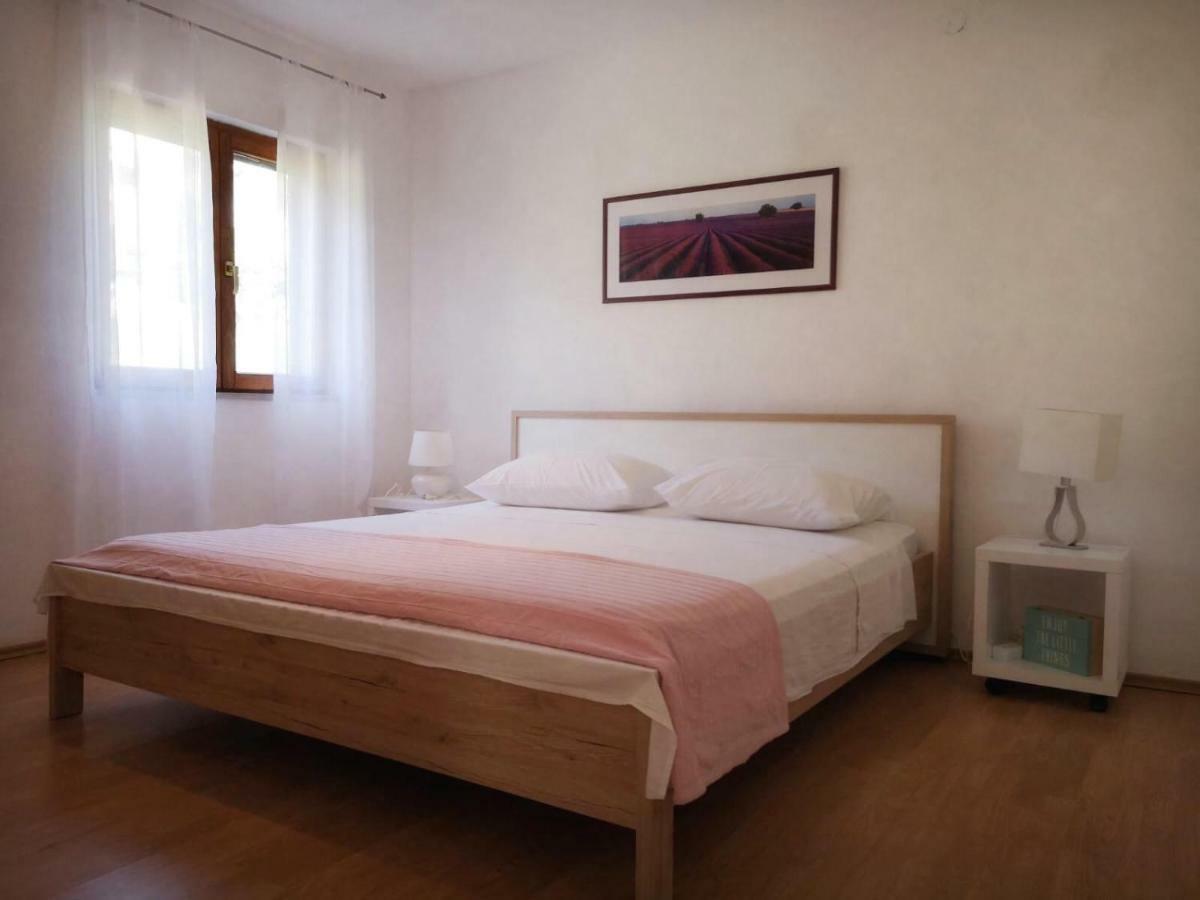 Apartments Pina โบล ภายนอก รูปภาพ