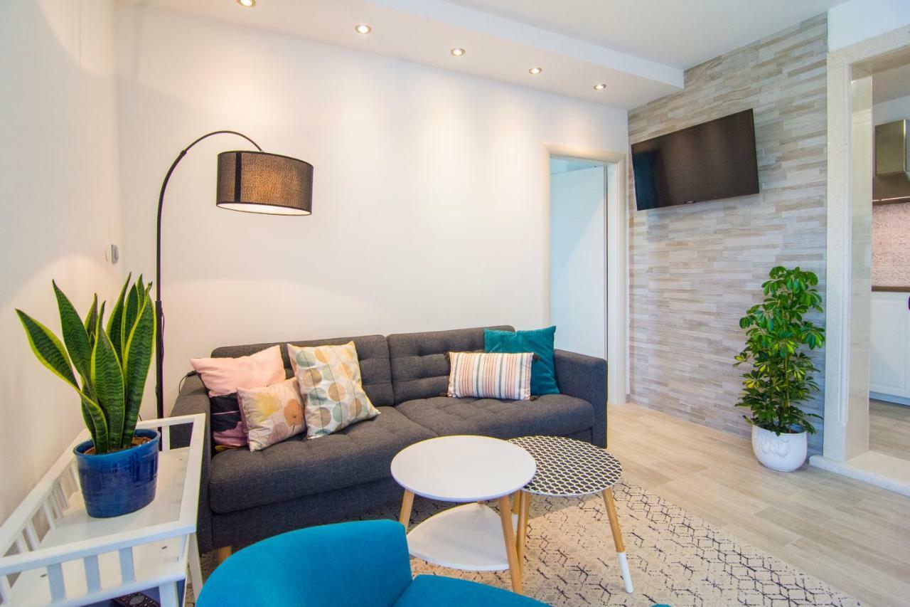 Apartments Pina โบล ภายนอก รูปภาพ