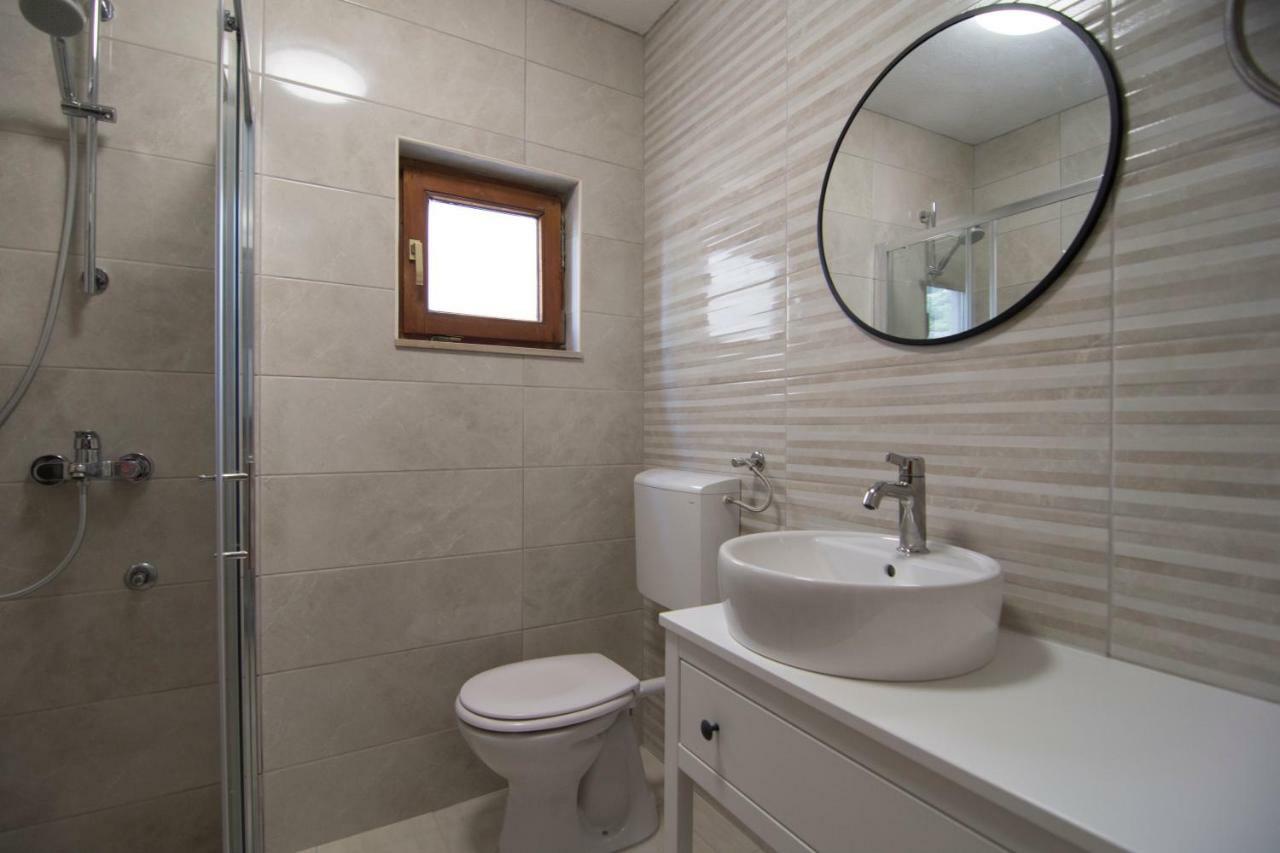 Apartments Pina โบล ภายนอก รูปภาพ